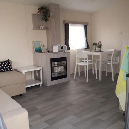 샬레 Dalile Aan Zee Vlakbij Het