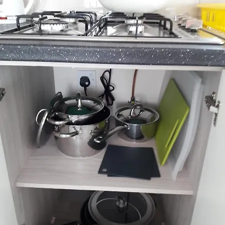 Dalile Aan Zee Vlakbij Het 샬레 에이모이덴