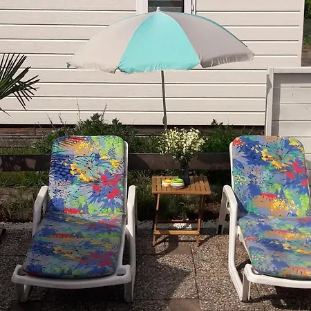 샬레 Dalile Aan Zee Vlakbij Het