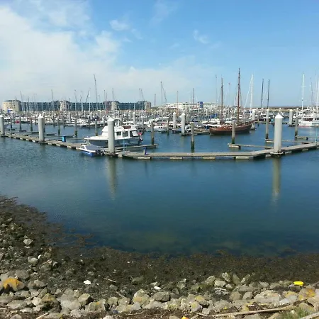 샬레 Dalile Aan Zee Vlakbij Het