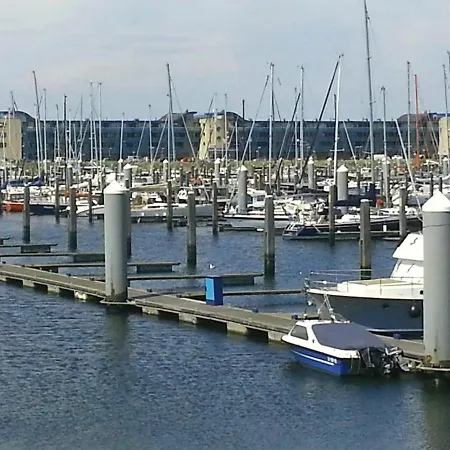 Chalet Dalile Aan Zee Vlakbij Het