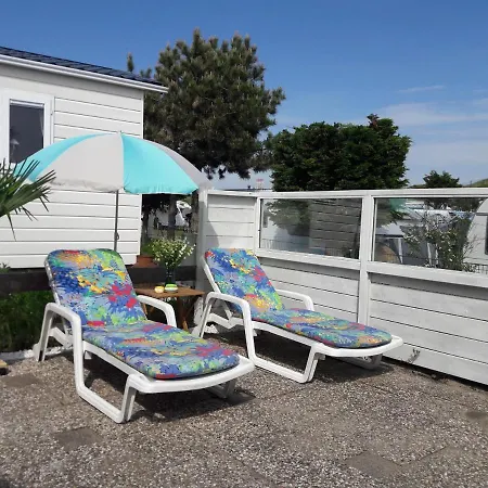 Chalet Dalile Aan Zee Vlakbij Het *